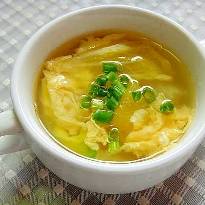 白菜と卵のスープ